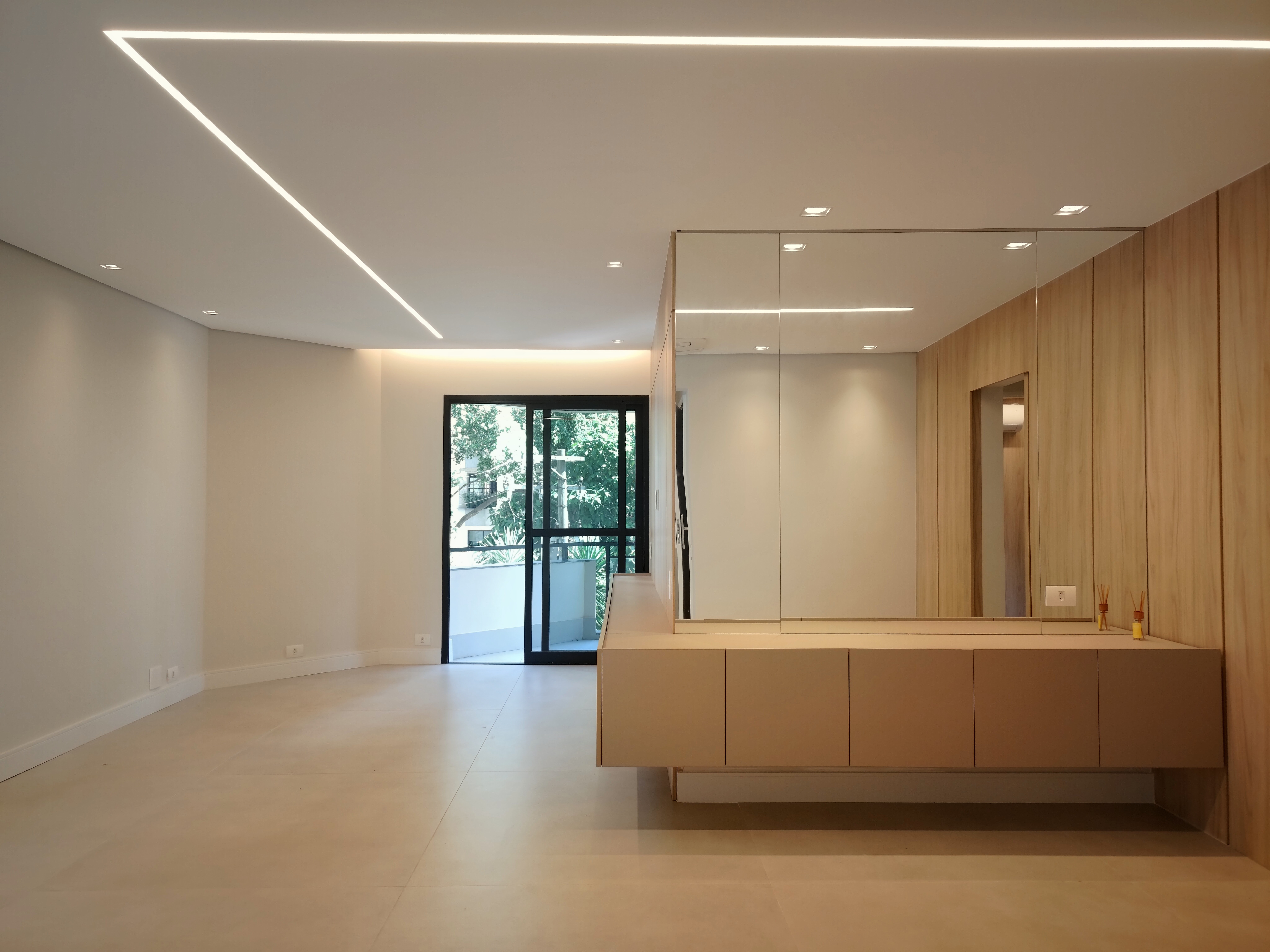 Moema Pássaros: Luxo Reformado e Pronto para Morar (106m²)