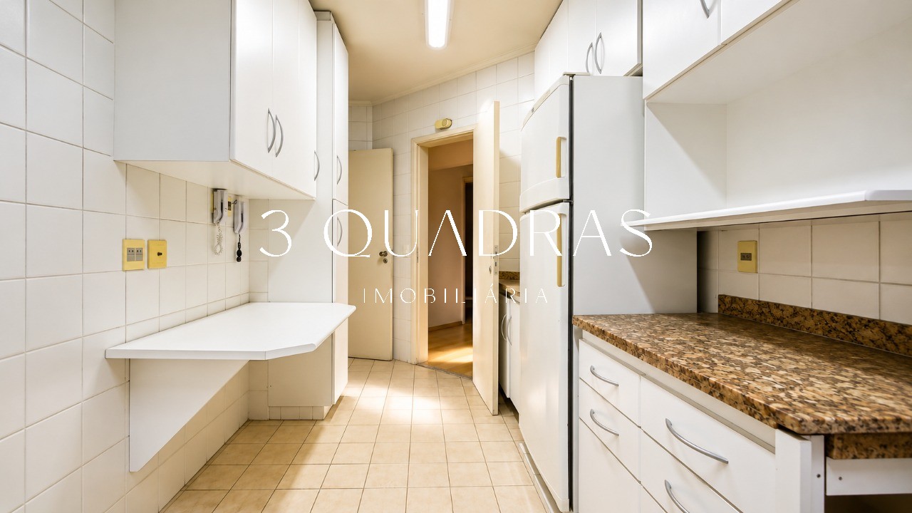 Amplo Apartamento de 128m² com 3 Quartos (1 Suíte) e 2 Vagas na Vila Nova Conceição - Imagem 11