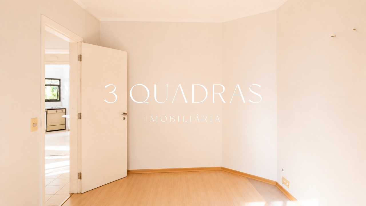Amplo Apartamento de 128m² com 3 Quartos (1 Suíte) e 2 Vagas na Vila Nova Conceição - Imagem 17