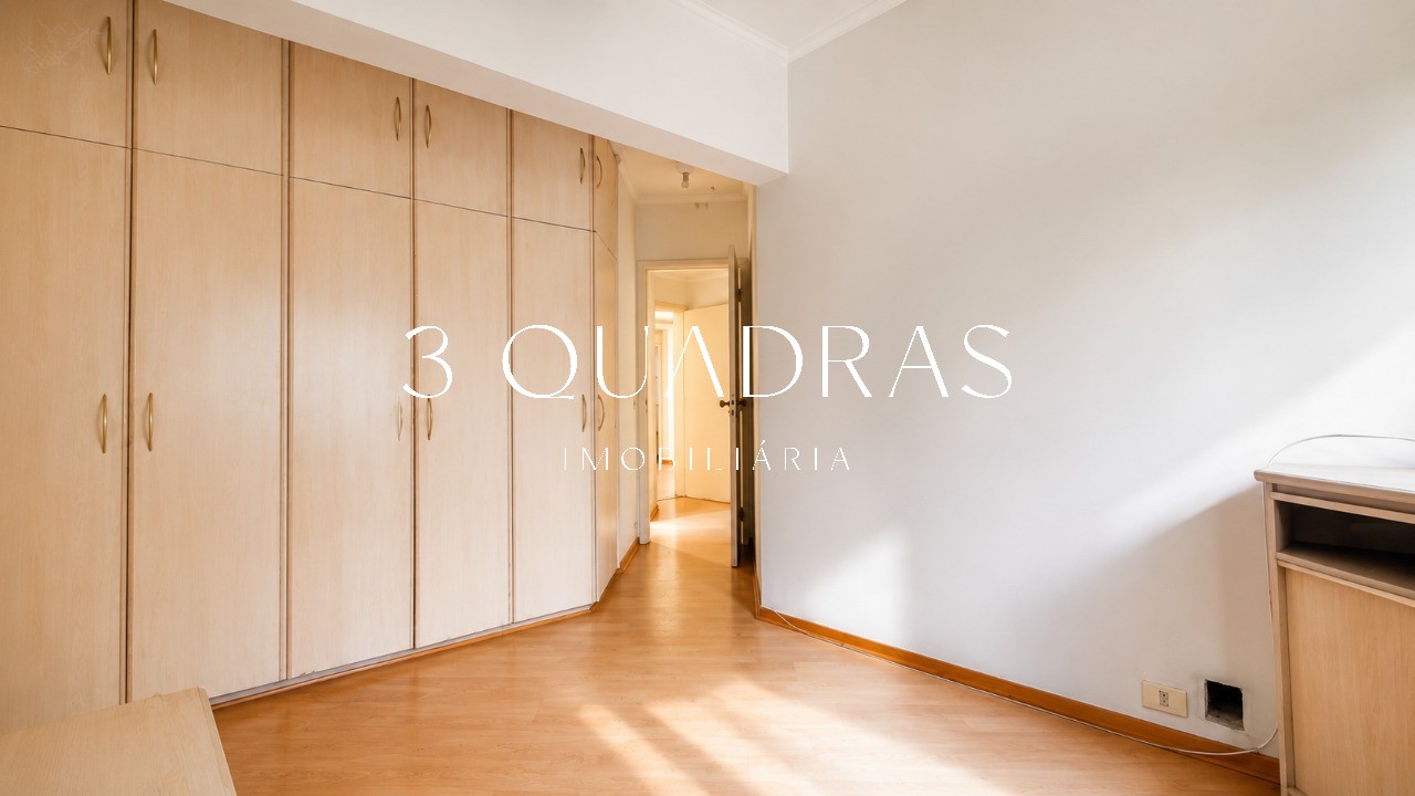 Amplo Apartamento de 128m² com 3 Quartos (1 Suíte) e 2 Vagas na Vila Nova Conceição - Imagem 21
