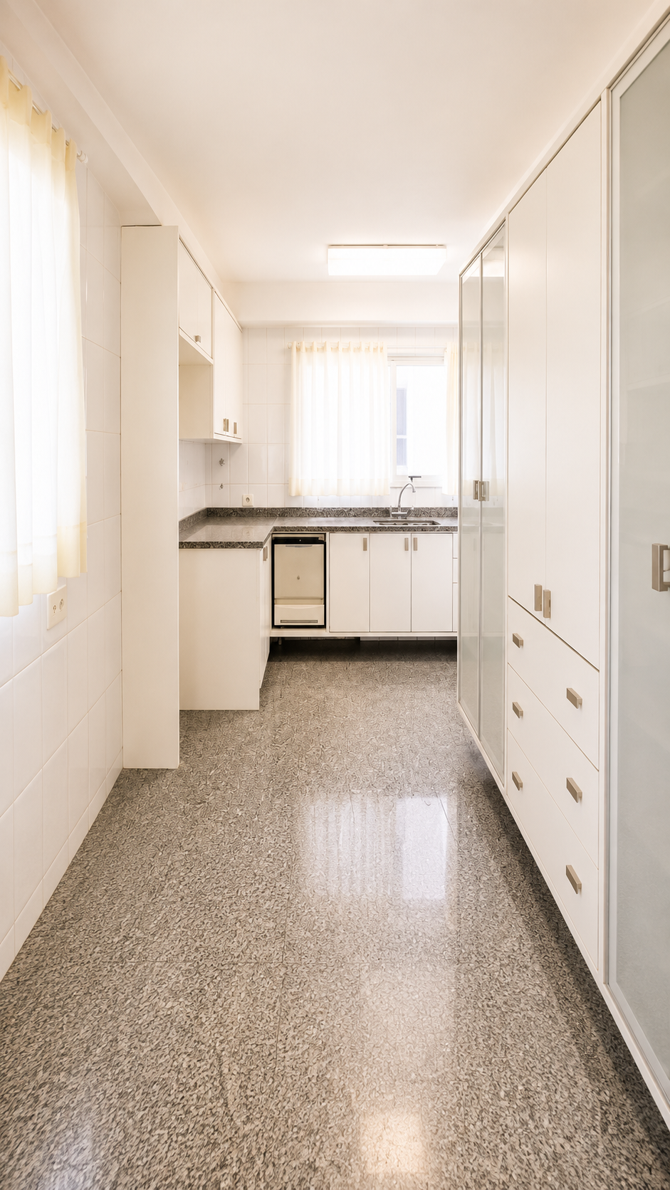 Exclusividade na Região do Paraíso: 200m², Lazer e 4 Vagas de Garagem (Phone) - Imagem 8